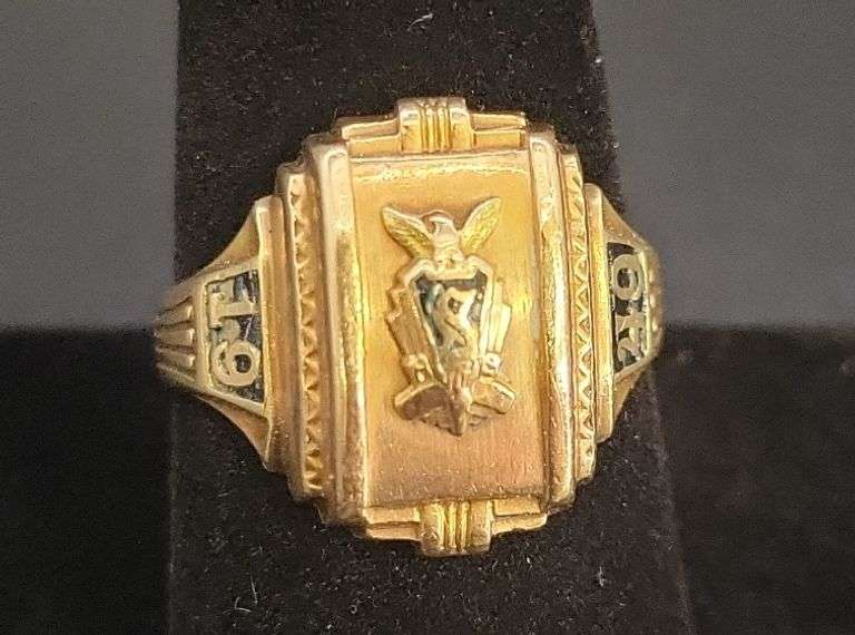 10k yellow gold gent's class ring 4.37dwt image