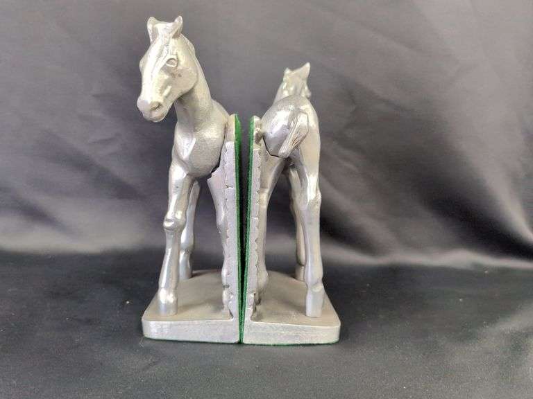 Horse Bookends image
