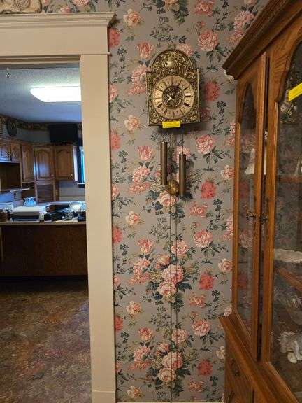 Linden West Germany wall clock image