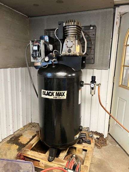 Black Max Upright Air Compressor 240 v image