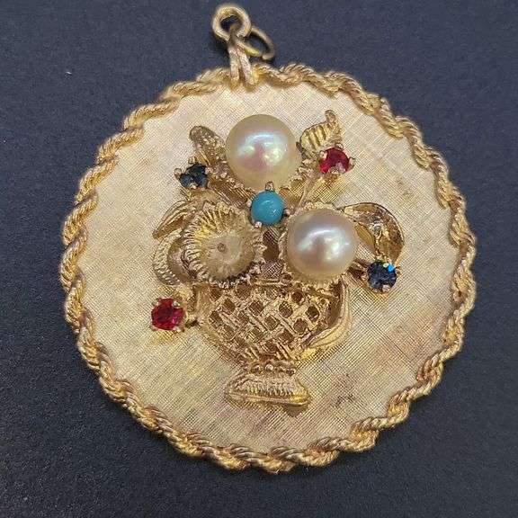 14k yellow gold pendant missing 1 pearl 8.1dwt image