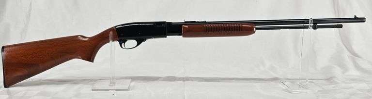 REMINGTON   22 S,L,LR PUMP ACTION RIFLE   MODEL 572 FIELDMASTER   SN# NONE MARKED image