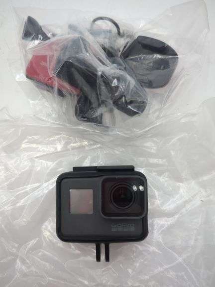 GoPro Hero 5 with Mounting Accessories and 1x Battery image