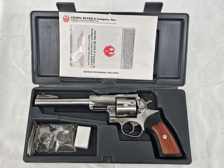 RUGER  SUPER REDHAWK  .44 Magnum REVOLVER  S/N: 551-41205  Original Box & Paper, sight rings, image