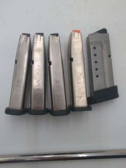 5x 40 S&W Magazines(1x 7rds M&P, 4x 14rds Magazines) image
