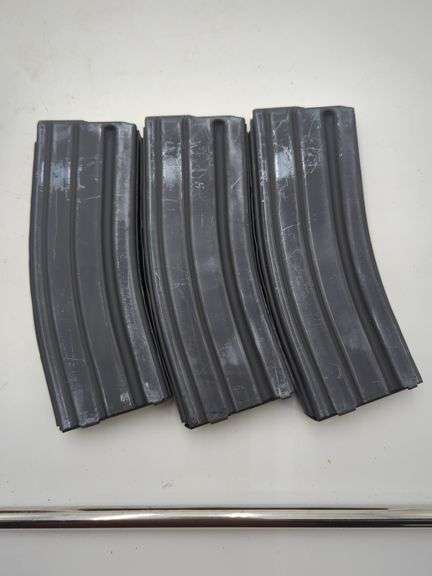 3x 30 round 5.56 Magazines with 3 magazine pouch image