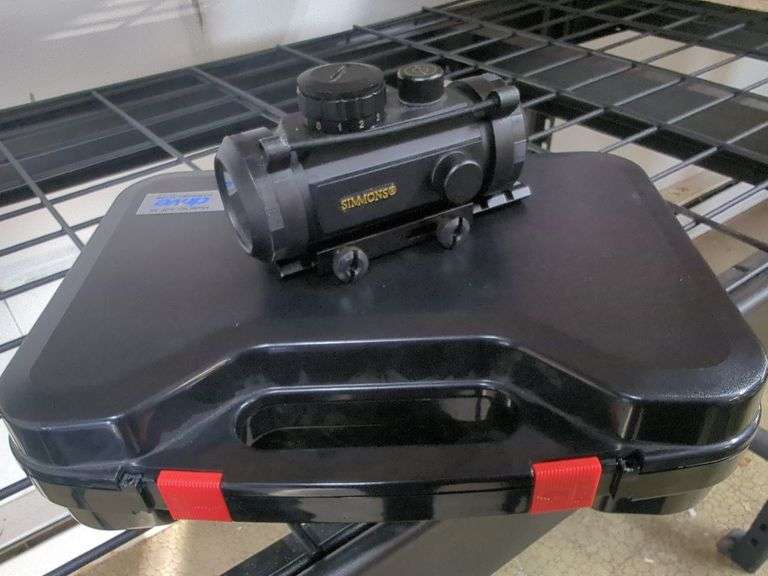Simmons CR2032 Red Dot Sight image