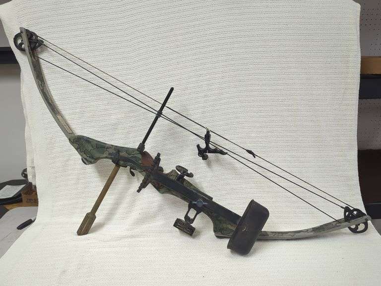 Darton Lightning Compound Bow image