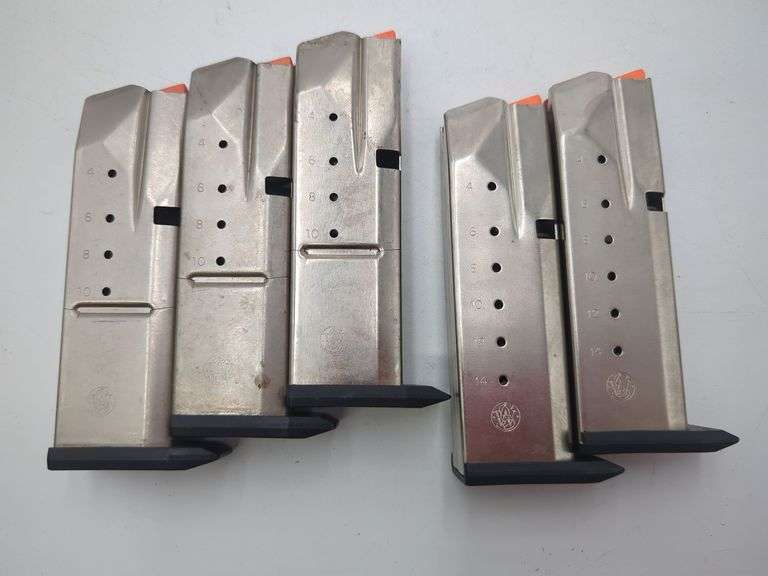 5x 40 S&W Magazines(3x 10 rds Magazines 2x 14 rd) image