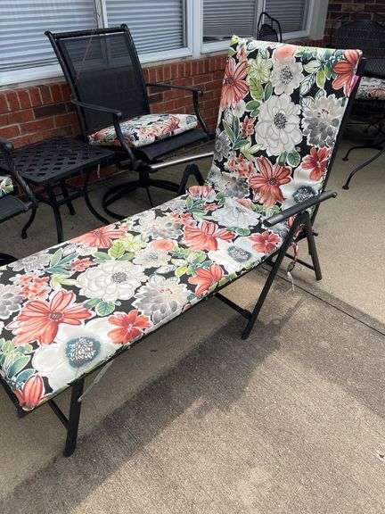 Outdoor lounge chair, two swivel rockers side table