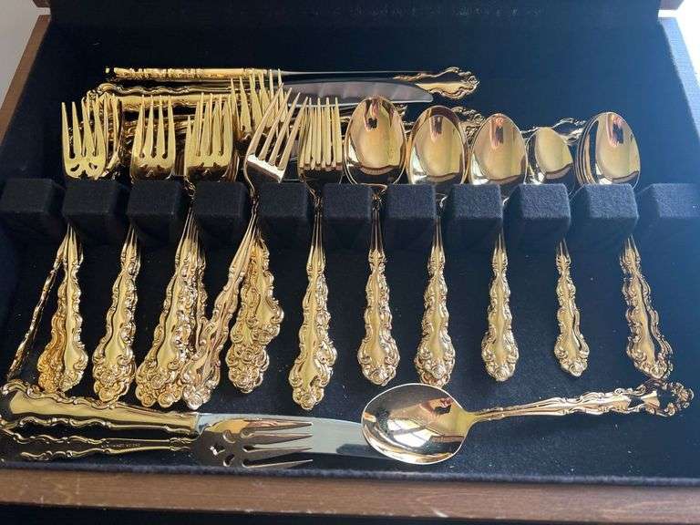 Oneida Community Gold Plated Flatware Set in Wooden Storage Chest
