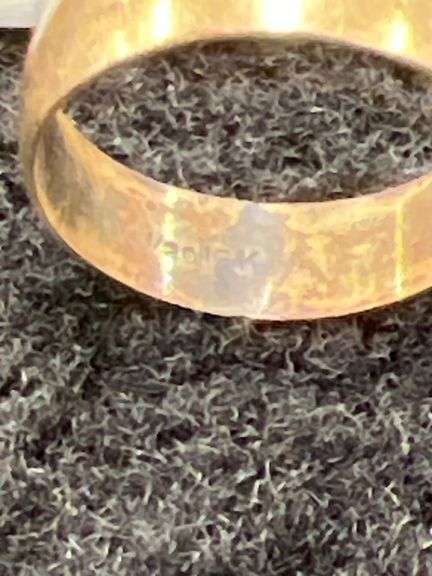 10k yellow gold wedding band size 7.5