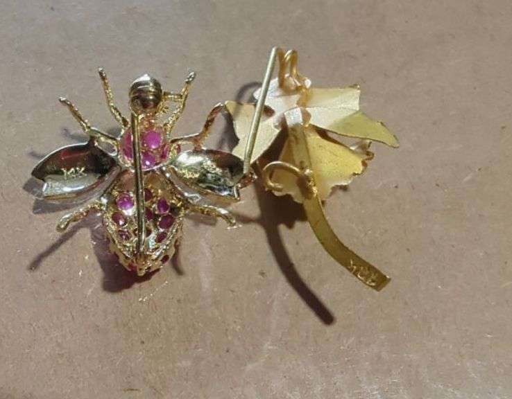 Two Gold Brooches: Bee and Floral Design 14k and 18k