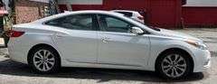 2012  HYUNDAI  Azera One owner Estate Car with 54,000 miles