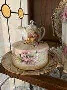 Shelf lot: collection of continental porcelain