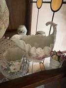 Shelf lot: collection of continental porcelain