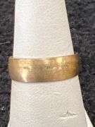 10k yellow gold wedding band size 7.5