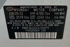 2012  HYUNDAI  Azera One owner Estate Car with 54,000 miles