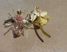 Two Gold Brooches: Bee and Floral Design 14k and 18k