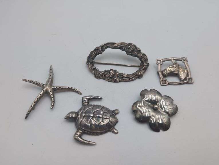 5 sterling silver brooches 30.9 dwt image
