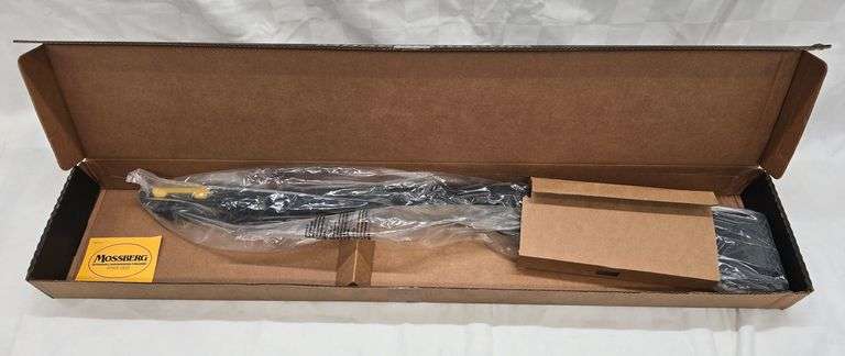 Mossberg  12 Gauge Pump  Model 590  V1560406  Synthetic Stock, Parkerized Finish, 18.5" Barrel, 7-Shot