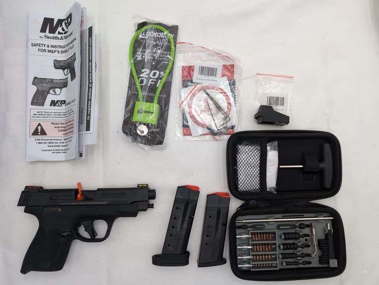SMITH AND WESSON M&P 9 SHIELD PERFORMANCE CENTER 9MM Semi Automatic SN# JNJ4455 image