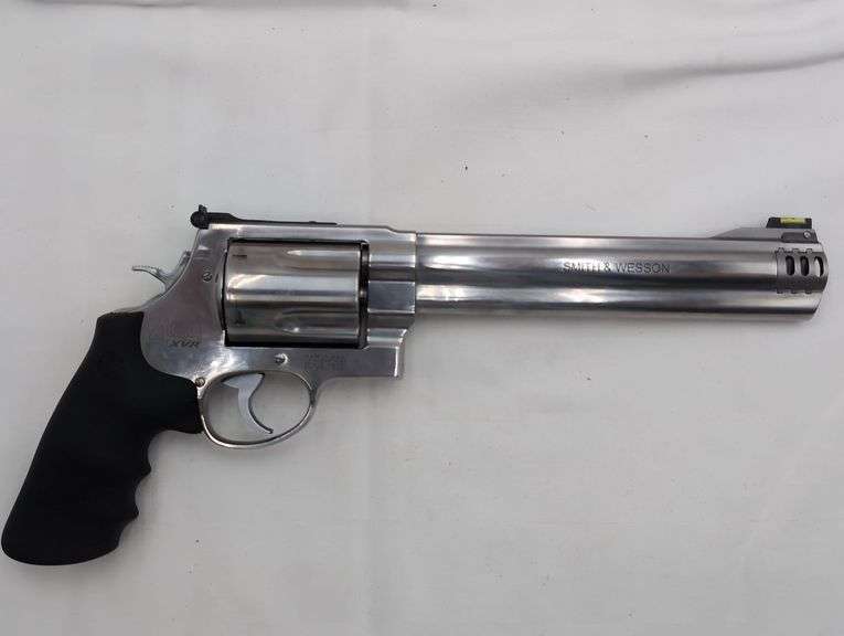 SMITH AND WESSON XVR  460 MAGNUM   REVOLVER   SN# DZF7668  UNFIRED