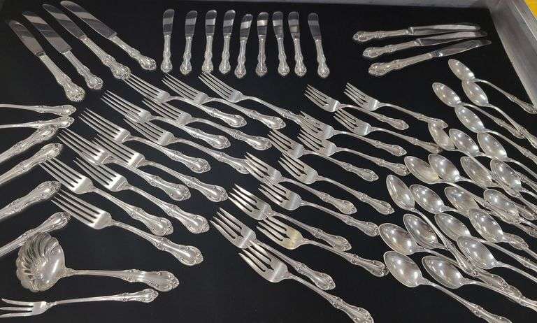 67.5 TROY OUNCES Sterling Silver International Joan of Arc flatware service for 12 (NO MONOGRAM) image