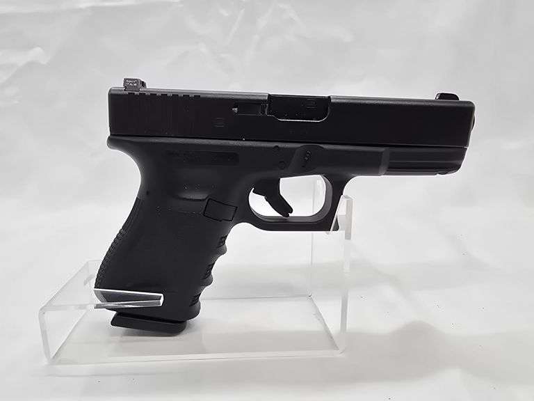Make: Glock  Caliber: .40  Model: G23  S/N: MBU295  3 Magazines, Paper, Case, Child lock, Cleaning Brush & 2 Shells
