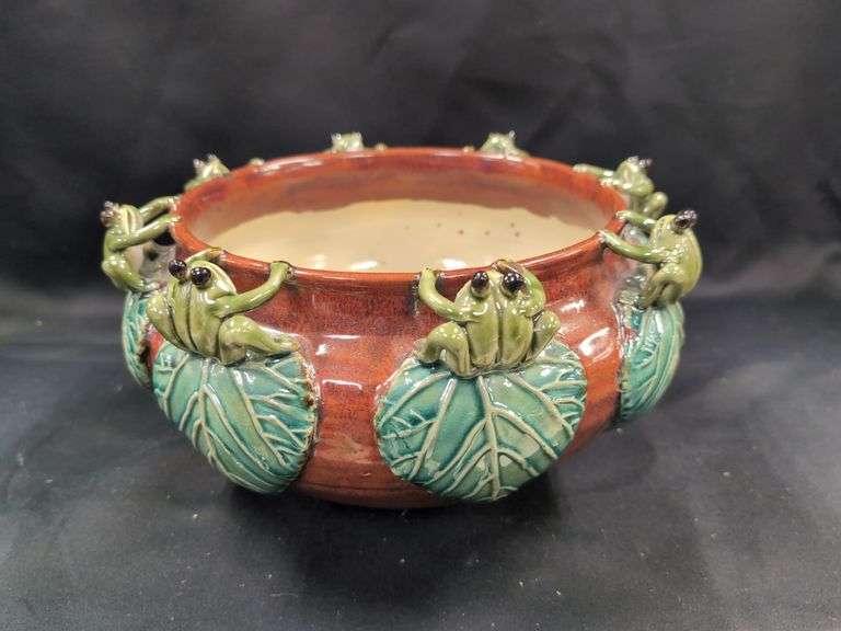 10" Frog Bowl image