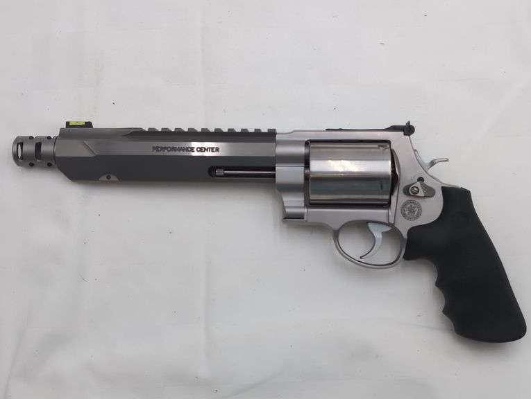 UNFIRED SMITH AND WESSON PERFORMANCE CENTER   460 MAGNUM   5 SHOT REVOLVER   SN# EDU2007