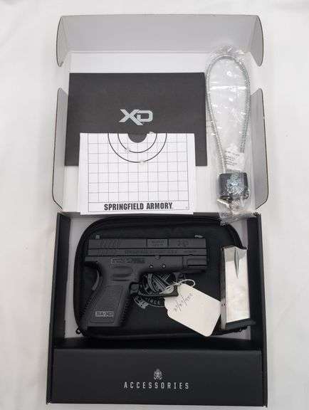 SPRINGFIELD ARMORY XD9 9MM Semi Automatic SN# BB118046 13 ROUND MAGAZINE image