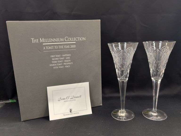8 Waterford Crystal 9.25" toasting Champaign flutes 6 are signed Sean O'Donnell master glass cutter signed image