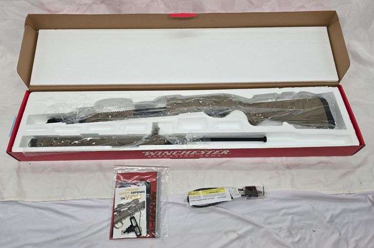 WINCHESTER SXP DARK EARTH DEFENDER 12 Gauge 3" CHAMBER SN# TR6024-015871SP 18"BBL image