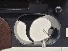 AUTO ORDANCE  45ACP  THOMPSON 1927 A-1 "CHICAGO TYPEWRITER" "TOMMY GUN"  SN# KAP3737  DRUM MAG, AND 2 STICK MAGAZINES, UNFIRED
