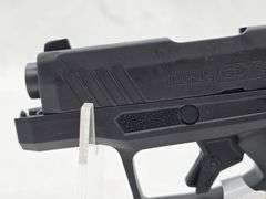 Taurus  9mm  GX4  GC36825  2 Magazines, Box, Paper & Keychain