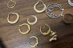 costume jewelry and earrings lot