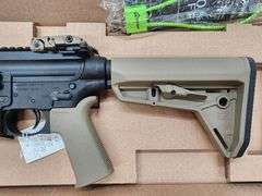 SMITH AND WESSON M&P 15-22 SPORT   22 LR  Semi Automatic RIFLE  SN# LBJ8618  16.5" BBL