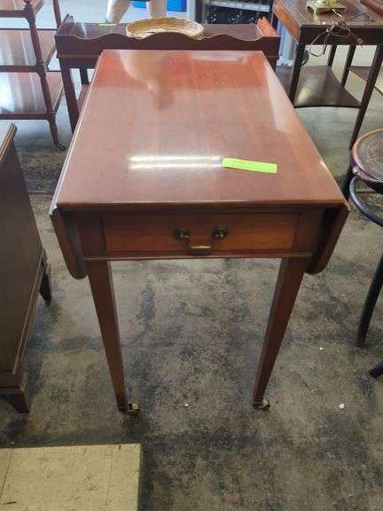 Willet Wildwood cherry drop leaf side table (one caster is loose) image