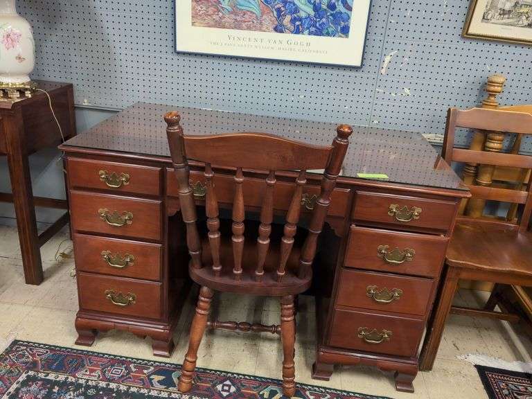 Willet Cherry desk and chair image