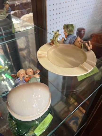 Gobal Hummel Ash Tray & Holy Water Font image