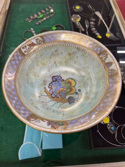 8.5" Wedgwood Fairyland Lustre Bowl image