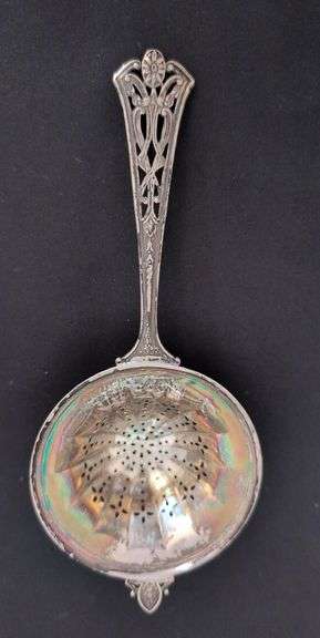 Ornate Silver Tea Strainer .72 ozt image