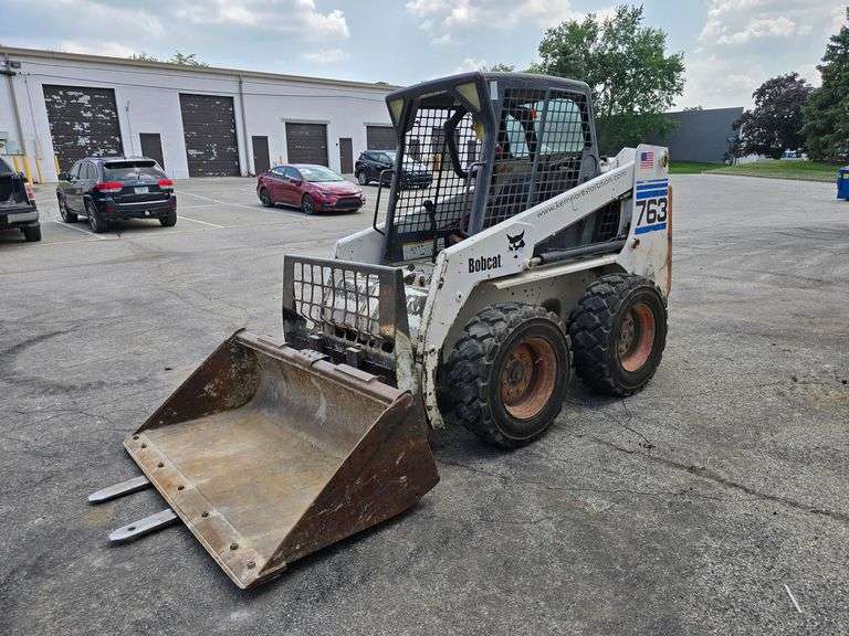 Bobcat 763 Skidsteer with forks, bucket, and 2600 hours image