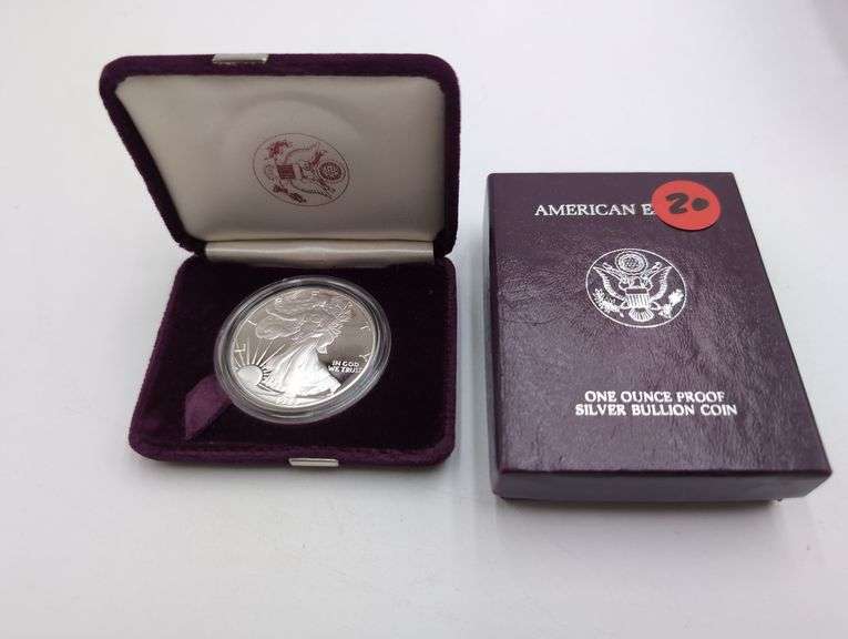 1989 One Ounce American Silver Eagle Proof with box and papers image