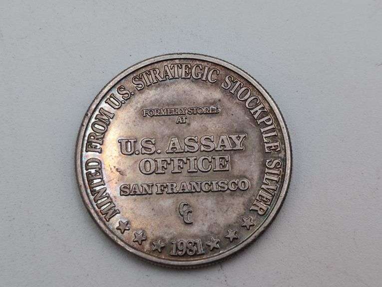 1981 US ASSAY OFFICE San Francisco One Ounce .999 fine silver round image