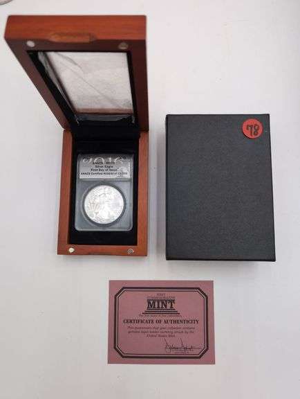 one ounce American Silver Eagle First day Issue ANACS-MS70 in presentation case image
