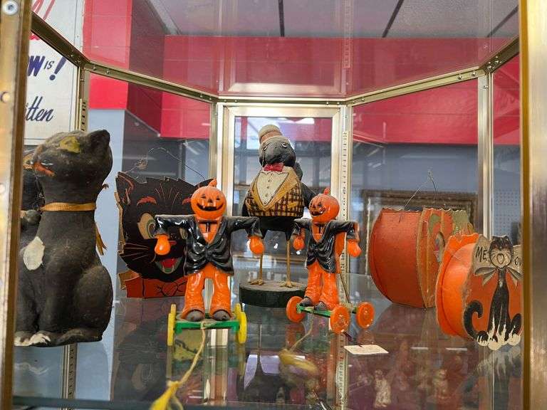 The Earl Ligon Estate All Items Sell at Live Auction