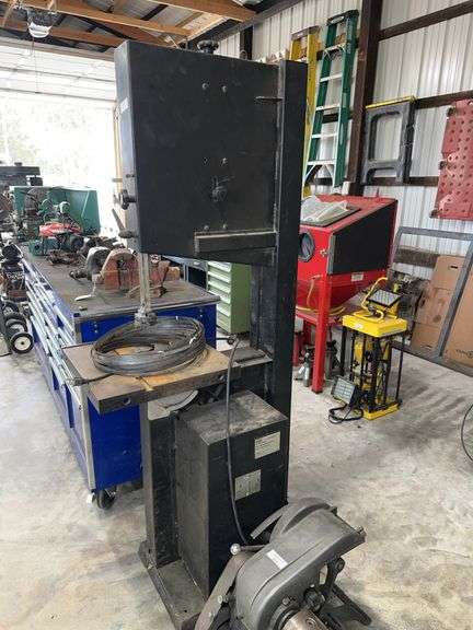 Dayton 18" Band Saw Model 6Y942A image