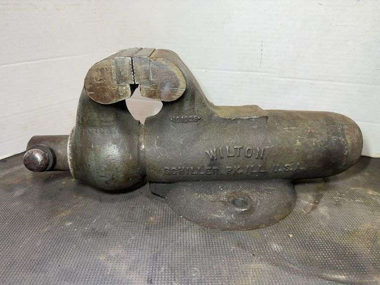 Wilton 4" Bench Vise image